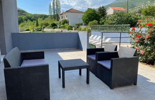 Gata Apartamento | Apartment in Gata with terrace, air conditioning, WiFi, washing machine (4893-1)