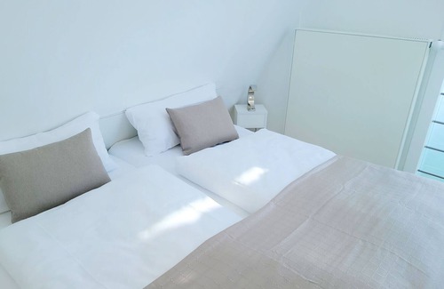 Geierswalde Apartamento | Apartamento en una casa flotante ubicado en el lago Geierswalder See