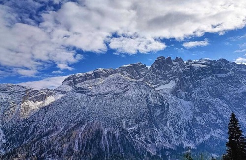 San Pietro di Cadore Apartamento | Apartment in historic wooden house in Costalta di Cadore, in the Dolomites