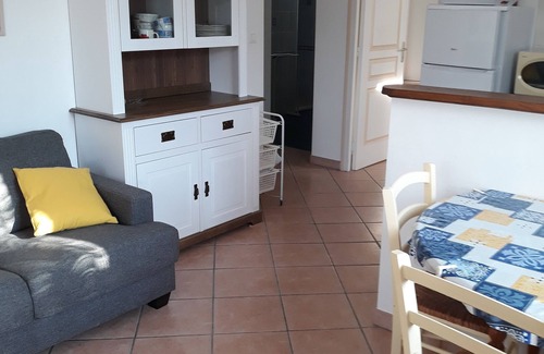 Valpaja Apartamento | Apartamento en casa en el campo, con piscina, Peri