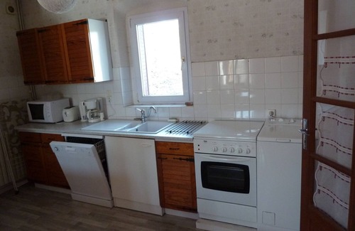 Briancon Cabaña | Apartamento en casa con jardín y parking privado cerrado.