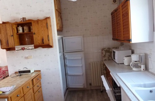 Briancon Cabaña | Apartamento en casa con jardín y parking privado cerrado.
