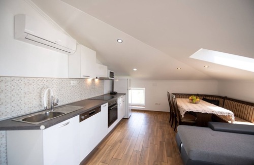 Ika Apartamento | Apartamento en Ika con Seaview, Balcón, Acondicionador, WIFI (5025-2)
