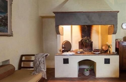 Sesto Fiorentino Apartamento | Apartamento en villa histórica con piscina cerca de Florencia