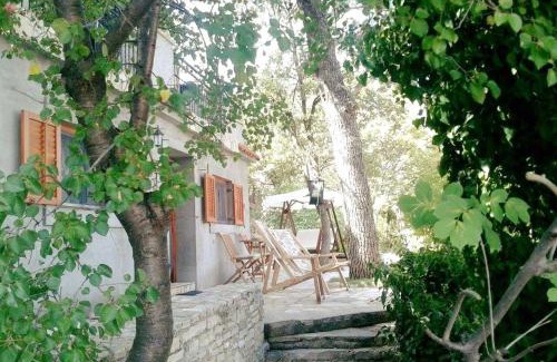 Donji Karin Apartamento | Apartment in Karin Gornji with sea view, balcony, air conditioning, Wi-Fi (4207-2)