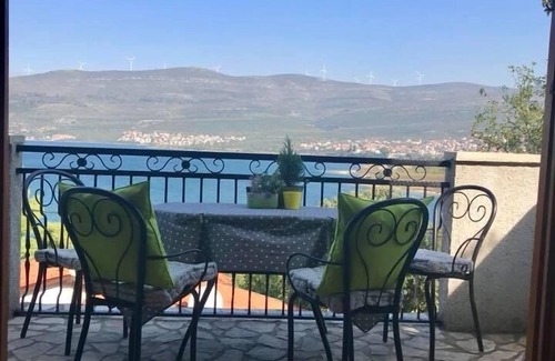 Donji Karin Apartamento | Apartamento en Karin Gornji con Seaview, Balcón, Acondicionador, WIFI (4207-2)