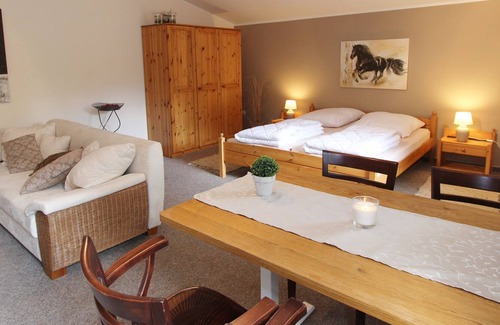 Kirchdorf Apartamento | Apartamento moderno en Kirchdorf con piscina
