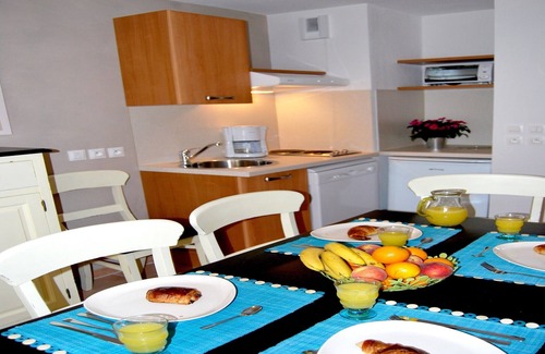 Barjac Apartamento | Apartamento en La Closerie con terraza