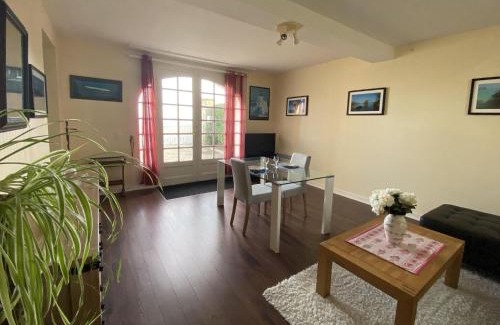 Loctudy Apartamento | Apartment in Loctudy by Lodonnec Beach