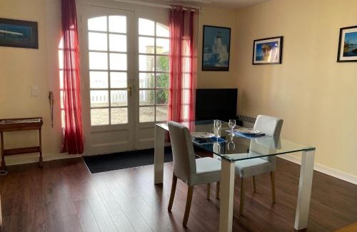 Loctudy Apartamento | Apartment in Loctudy by Lodonnec Beach