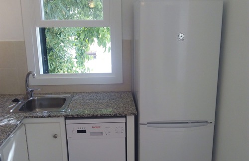 Cales Piques Apartamento | Apartamento en Menorca, calan blanes, con jacuzzi y barbacoa en terraza privada