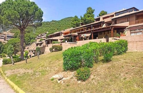 Cugnana Verde Apartamento | Apartment in Olbia with Private Terrace