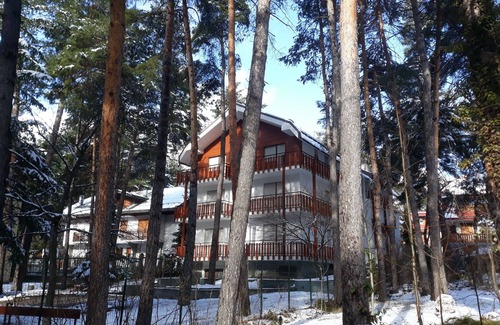 Bardonecchia Apartamento | Apartamento en pinar a 200 metros de las pistas de esquí !!!