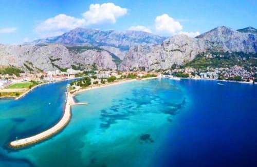 Podstrana Apartamento | Apartment in Podstrana near the sea, river & mountain between Omis & Split
