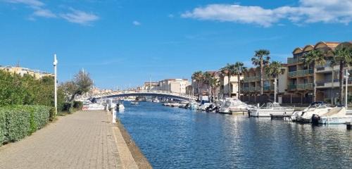 Port Rive Gauche Apartamento | Apartment in Port Gruissan