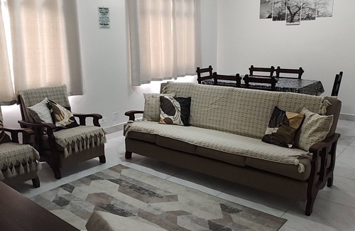Jardim Praiano Apartamento | Apartment in Praia da Enseada 70 meters from the sea