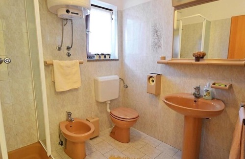Ciritez Apartamento | Apartamento en Roč con Terraza, Acondicionador, WIFI, Lavadora (4194-1)