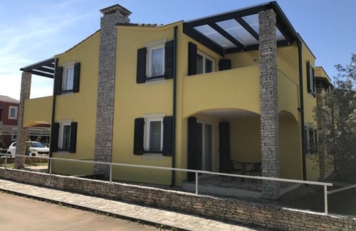 Basanija Apartamento | Apartamento en Savudrija con Terraza, Acondicionador, WIFI, Lavavajillas (4264-1)