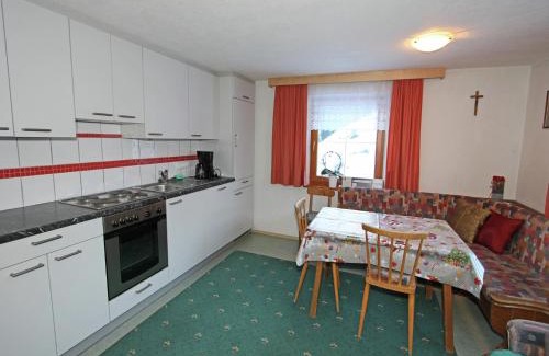 See Apartamento | Apartment in See near Ski Slopes