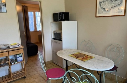 Le Palais Apartamento | Apartment in small residential block