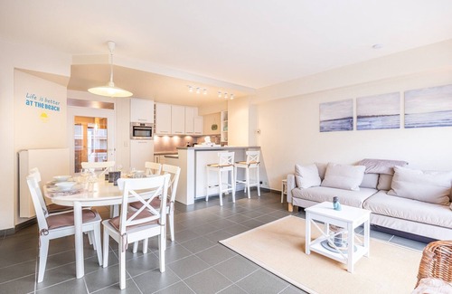 Sint-Idesbald Apartamento | Apartamento en St. Idesbald con vistas al mar
