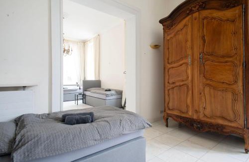 Goch Apartamento | Apartment in stylish city villa