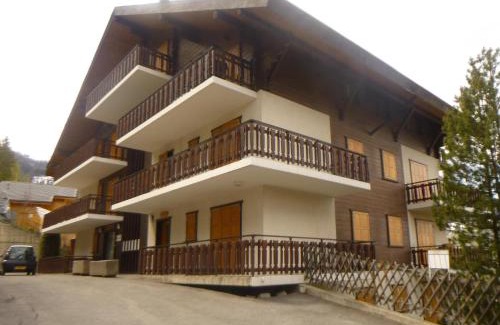 Nendaz Apartamento | Apartment in Switzerland with Private Balcony