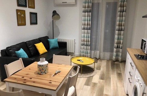 Camino de Ronda Apartamento | APARTAMENTO EN EL CENTRO CON BALCON