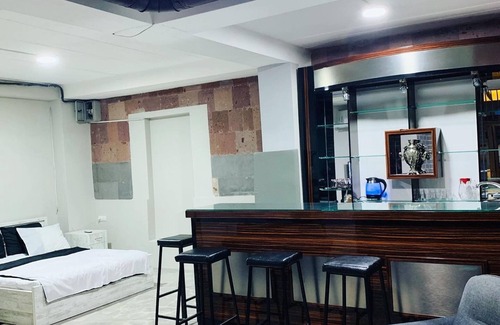 Kentron Apartamento | Apartamento en el centro de la ciudad. D. V.A.
