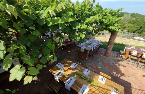 Laterina Apartamento | Apartment in the countryside of Arezzo with proven terrace, pool and on-site bar/restaurant