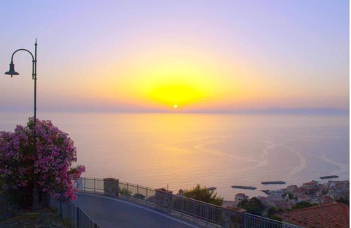 Copersito Casa | Cherry room in the hills among orchards, olive groves, the sea and the National Park