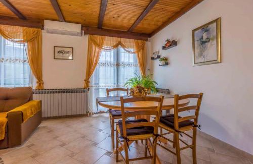 Tribalj Apartamento | Apartment in Tribalj 33528