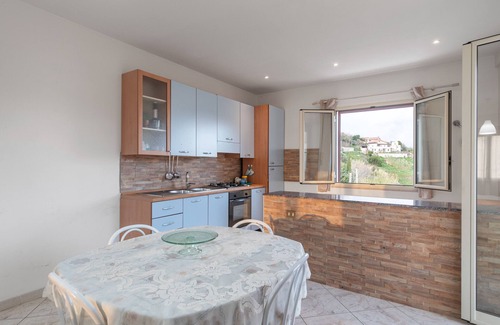 Cannizzaro-favara Villa | Apartamento "In Villa Marlory" con vistas al mar, 2 terrazas privadas y Wi-Fi