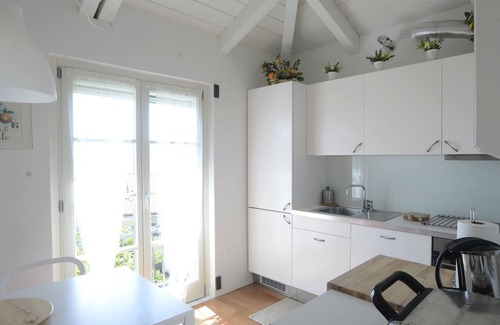 Carozzo Apartamento | APARTMENT IN VILLA ON THE TOP FLOOR SEA VIEW