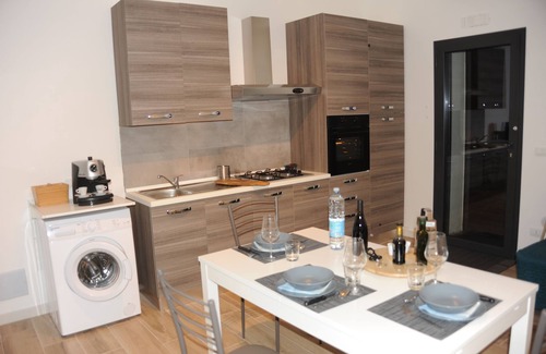 Nicolosi Villa | Apartamento en villa con gran parque en la calle principal de Nicolosi
