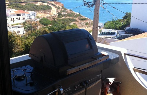 Benagil Apartamento | Apartamento en villa, con vista al mar a 100 mt. de la playa de Benagil