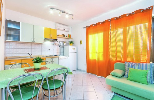 Vinkuran Apartamento | Apartamento en Vinkuran con Terraza Jardín