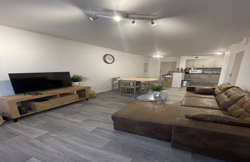 Yvre-l'Eveque Apartamento | La Feuillette: acogedor retiro en Le Mans