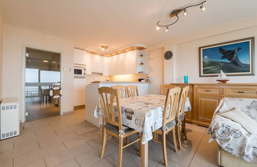 Koksijde-Bad Apartamento | Apartamento en Zeedijk con vista al mar