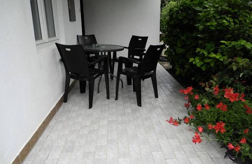 Zelenika Apartamento | Apartamento en Zelenika, 3-4km cerca de Herceg Novi. Wi - Fi, Plaza de aparcamiento