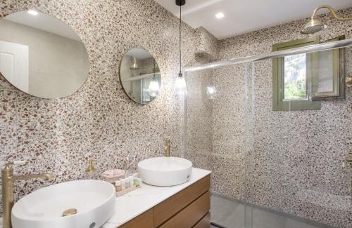 Lagoudi Zia Casa | Apartment in Zia with terrace