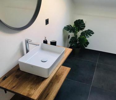 Andernach Apartamento | Apartment inklusiver großer Terrasse