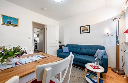 Pellworm Apartamento | Apartamento 'Inselblick' con jardín compartido, balcón y Wi-Fi