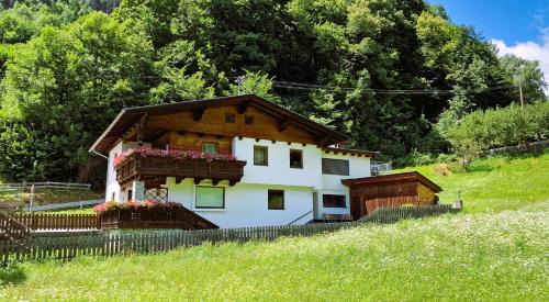 Matrei in Osttirol Apartamento | Apartment Iseltal