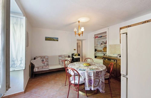 Borghetto Di Borbera Apartamento | Apartamento 'Orizzonte Calmo' con vistas a la montaña, jardín y Wi-Fi