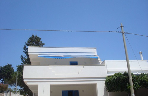 Marina di Felloniche Casa | Apartment with terrace - Felloniche
