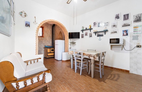 San Giovanni Suergiu Apartamento | Apartamento '1' con jardín compartido y aire acondicionado
