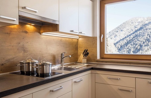 San Martino in Badia Apartamento | Apartamento 'Ciasa Funtanies Sas Dla Crusc' con vistas a la montaña, jardín compartido y Wi-Fi