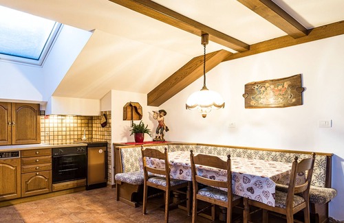 Selva di Val Gardena Apartamento | Apartamento "Piciulei Grant" con vistas a la montaña, jardín y Wi-Fi