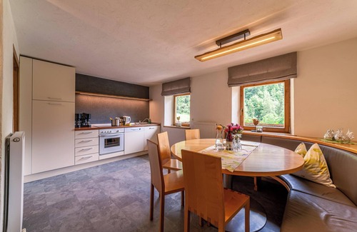 San Leonardo in Passiria Apartamento | Apartamento "Familienwohnung" en "Schildhof Ebion" con vistas a la montaña, Wi-Fi y jardín